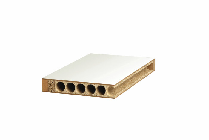 Stabil hvitmalt dør - 82,5 x 204 cm